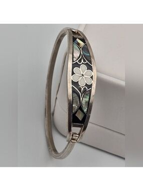Vintage Alpaca Mexico Abalone Mother of Pearl Flower Cuff Bracelet Black Enamel